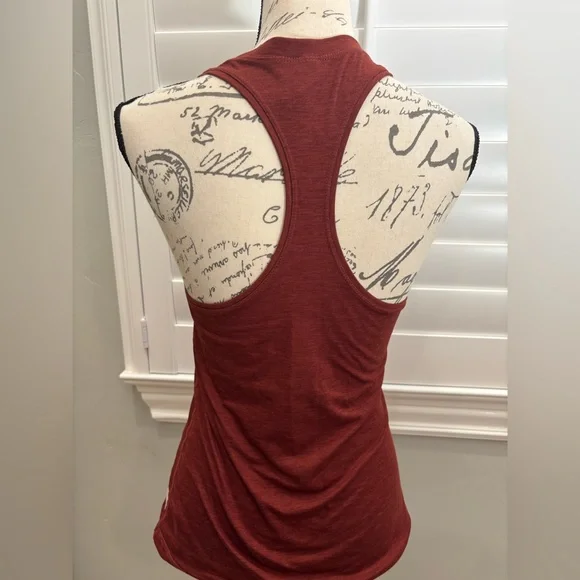 Vuori Women's Brick Red Tank Top - Picture 2 of 4